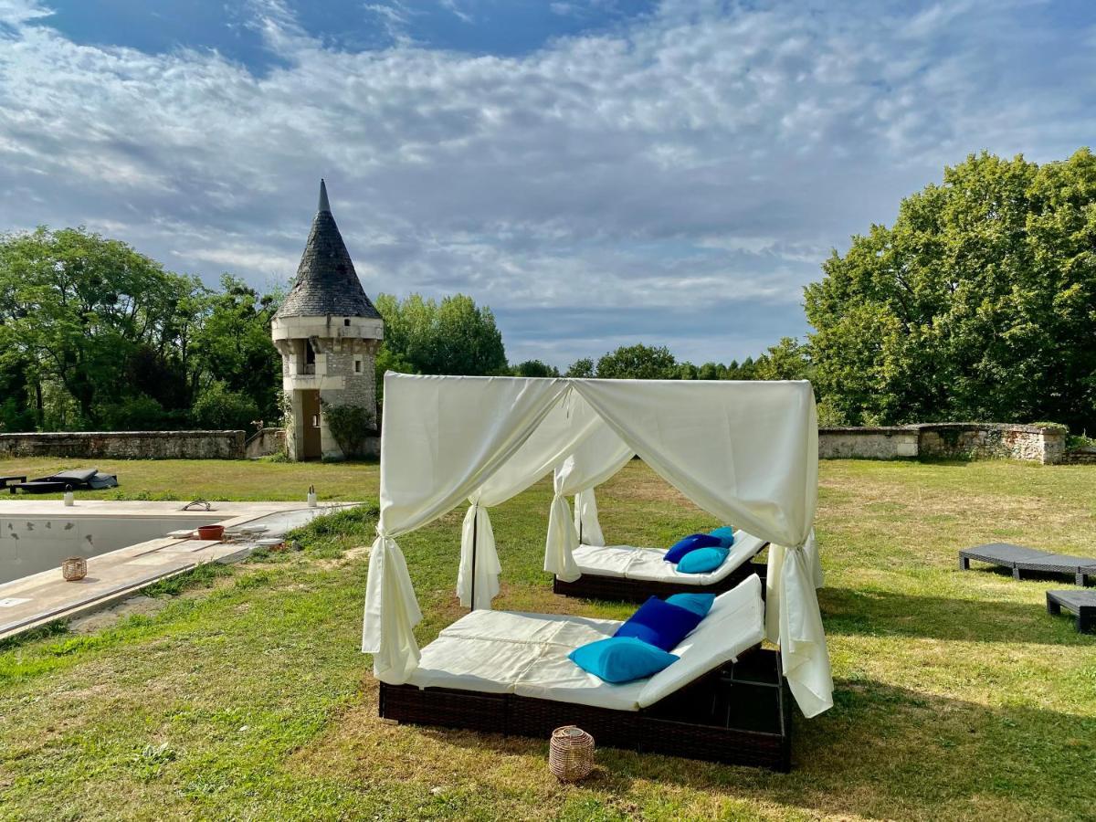 Domaine De Migny Villa Saint-Cyran-du-Jambot Exterior photo